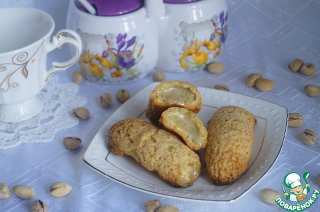 Эклеры с фисташковым кремом