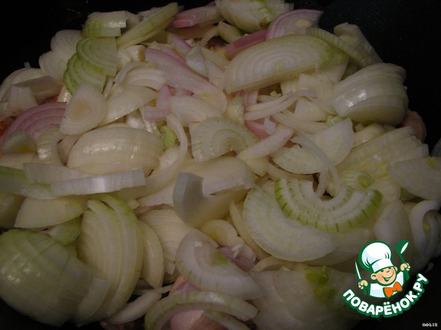 Chicken in onion sauce