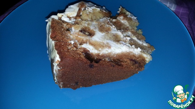 Cake with dates