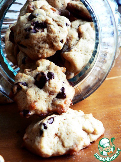 Cookies with chocolate and sprinkles