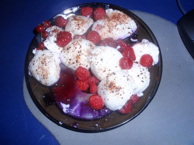 Ванильное суфле с ягодами