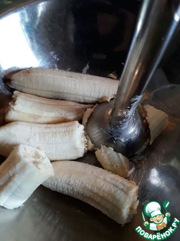 Walnut-banana cookies