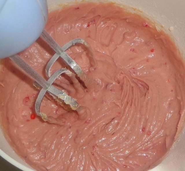 Малиновые маффины с шоколадом