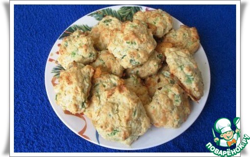 Biscuits with blue cheese