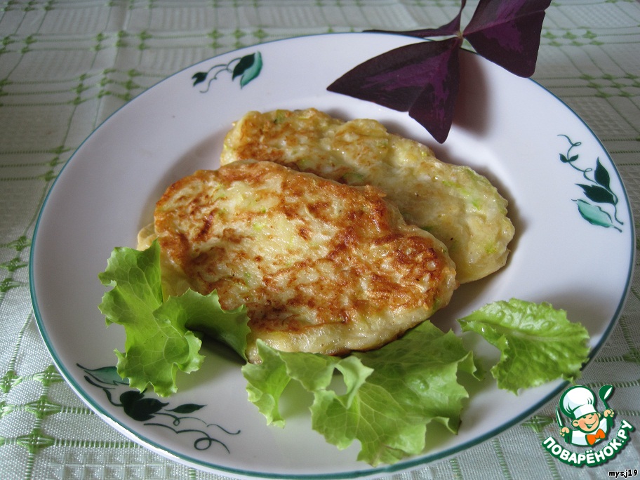 Pumpkin fritters with cheese