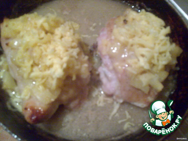 Chicken thighs in the pineapple