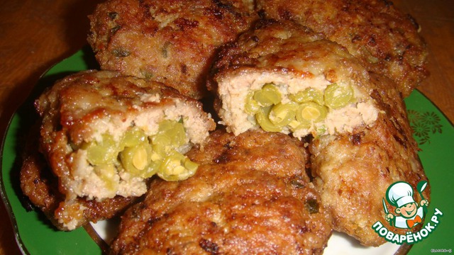 Cutlets with green beans