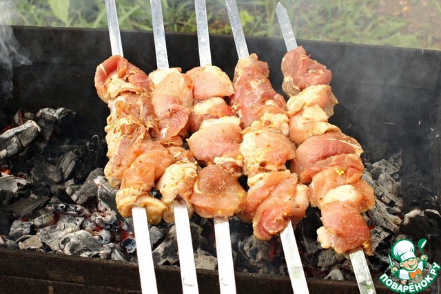 Skewers of pork shoulder