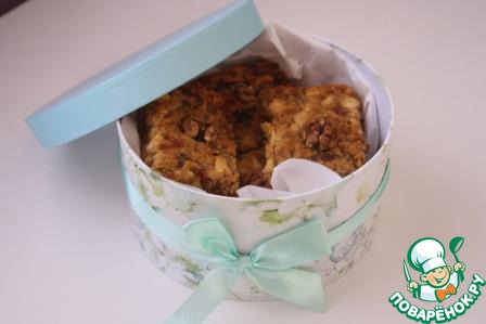 Постные яблочные пирожные с финиками