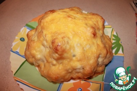 Cauliflower stuffed with minced chicken