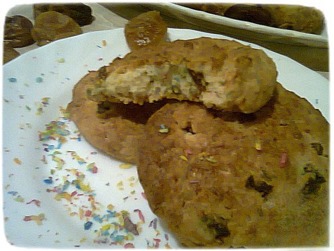 Cookies with dried apricots and coconut