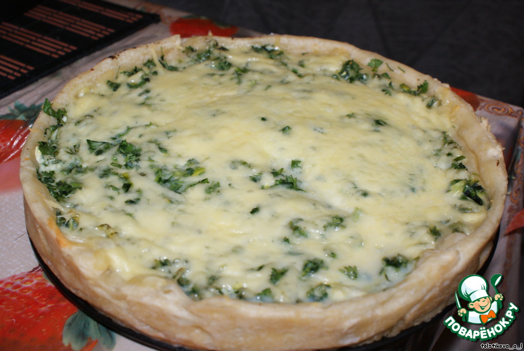 Пирог  с зеленью и яйцом