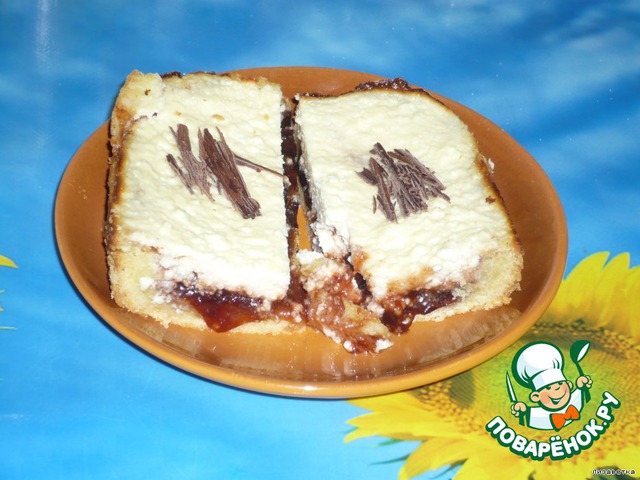 Sandy-cottage cheese pie with jam