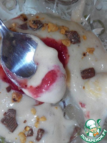 Banana-strawberry eco-friendly ice cream
