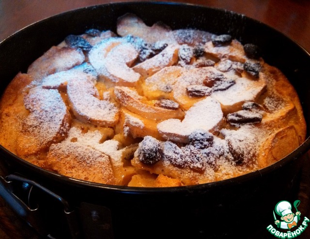 Клафути с яблоками и грушами