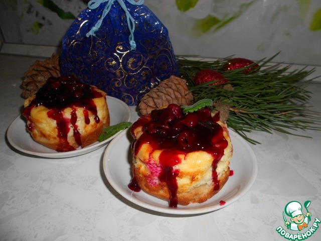 Пирожные с вишней и сырно-творожным кремом