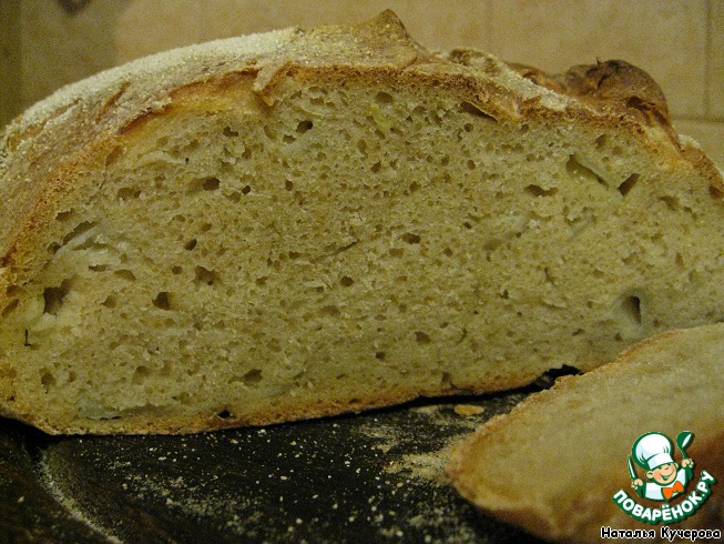 Bread with onion and Bay leaf