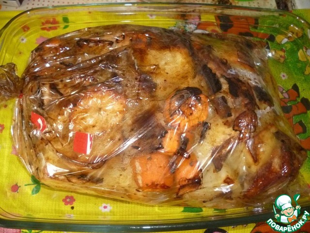 Курица с овощами в рукаве