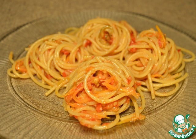 Spaghetti with vegetable spaghetti