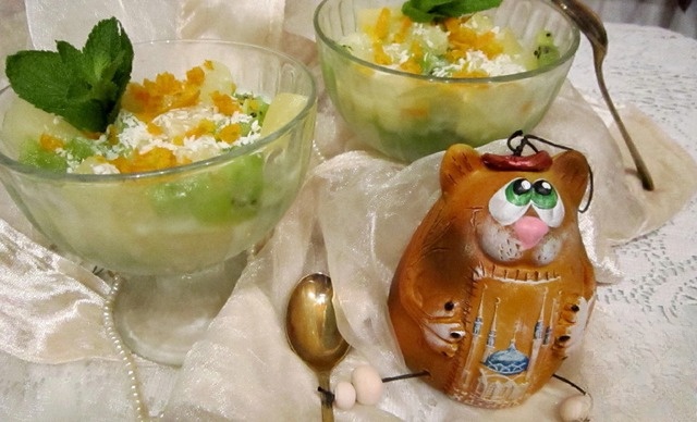 Маседуан с апельсиновым ликером