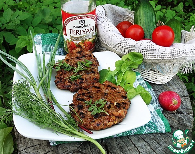 Minced Turkey meatballs with sauce 