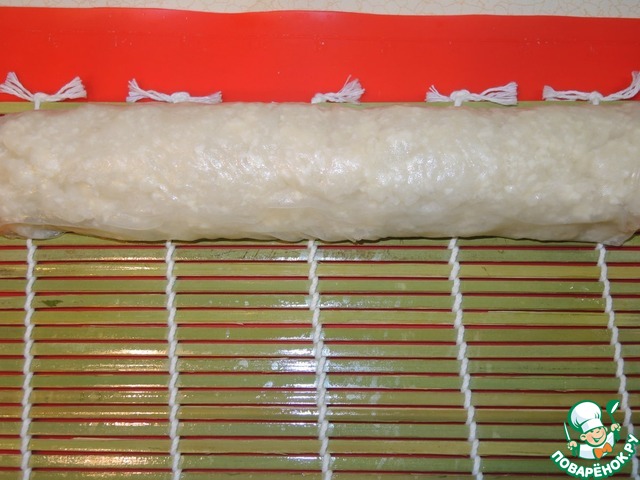Rice porridge in rolls with blackberries