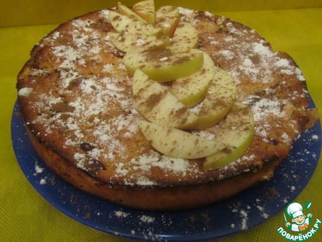 Cheese-corn casserole with apples
