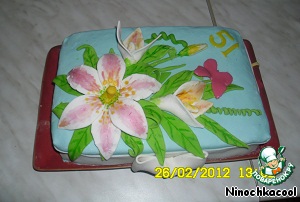 Sponge cake with fruit