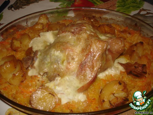 Свиная рулька с тушeной кислой капустой