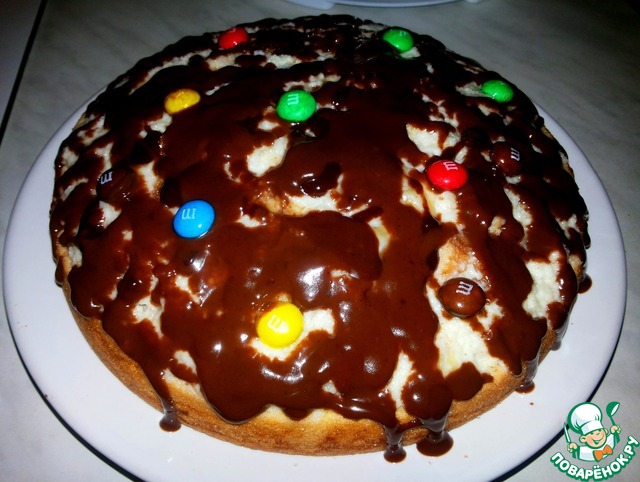 Sponge cake with bananas