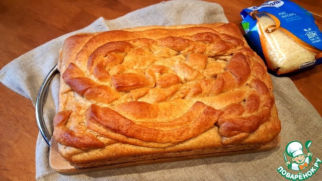 Ржано-пшеничный пирог с грибами и рисом