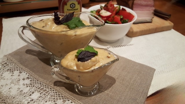 Sauce julienne of white mushrooms