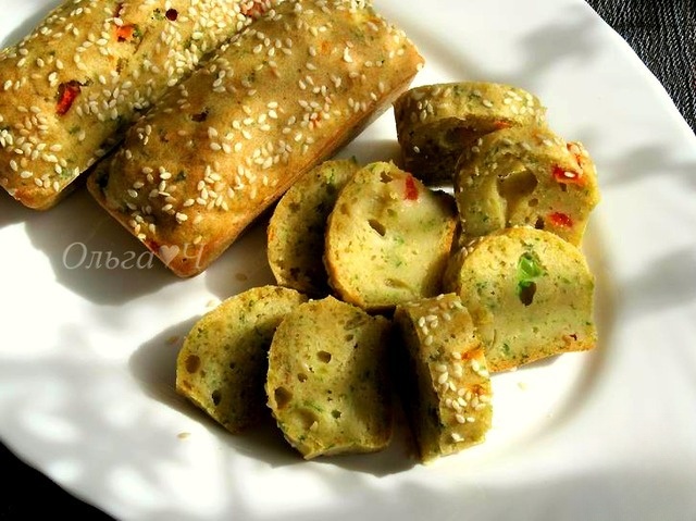 Булочки с черри, шпинатом и зеленым горошком