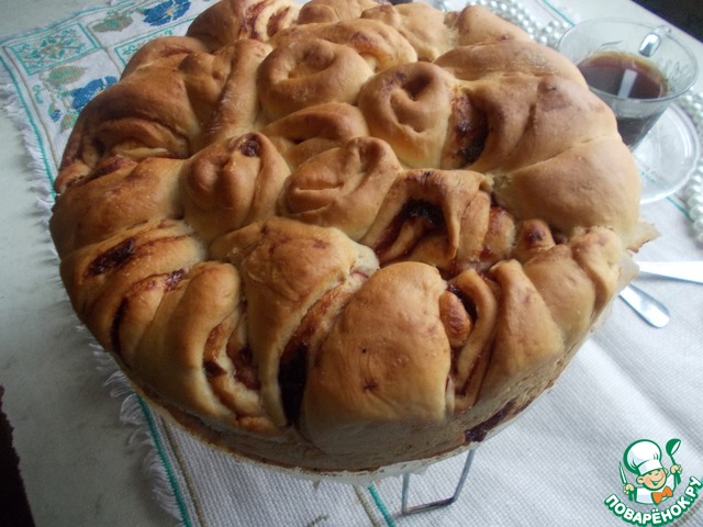 Медовый пирог со сливой