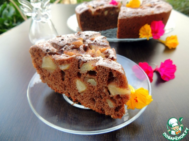 Chocolate Charlotte with pears in a slow cooker