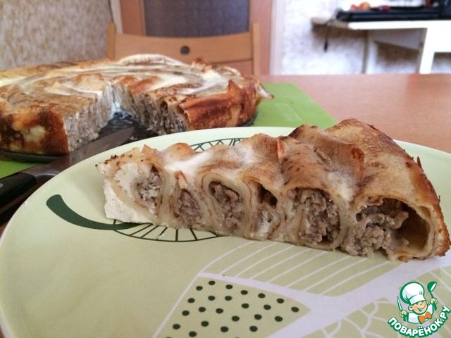 Pancake pie with meat