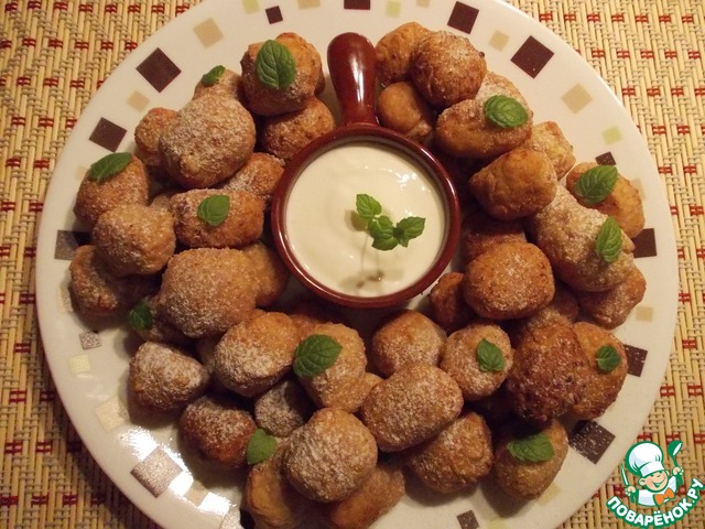 Творожно-малиновые клецки во фритюре