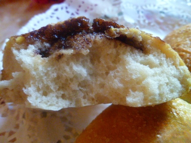 Сладкие булочки на закваске