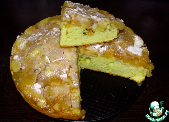 Яблочный пирог с ароматом рома и цитрусов