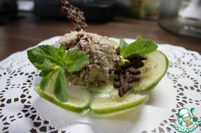 Rice ice cream with vanilla and a hint of mint