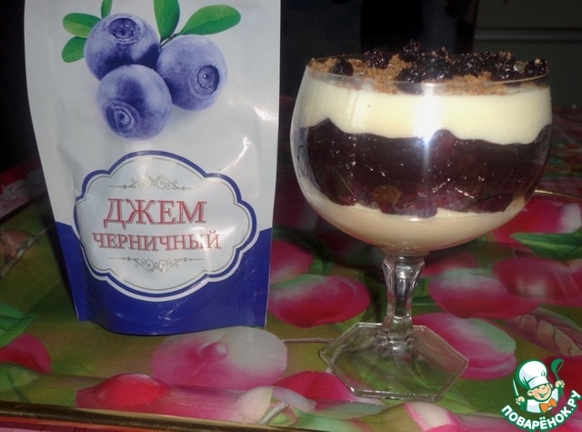 Творожный самбук с джемом