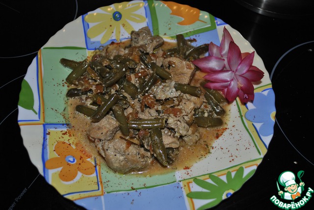 Braised chicken breast in soy sauce