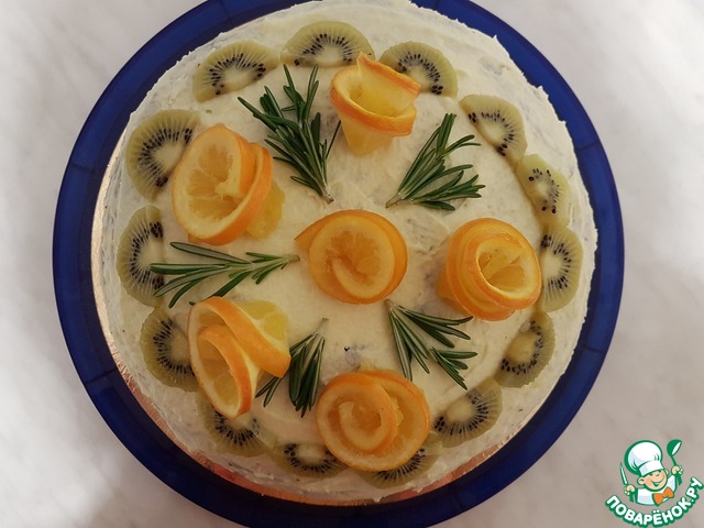 Honey-spiced cake with hints of citrus