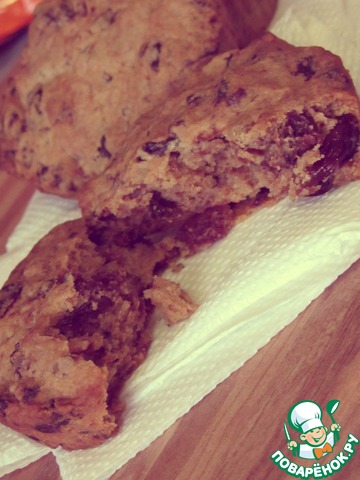 Unexpected cookies with cherries