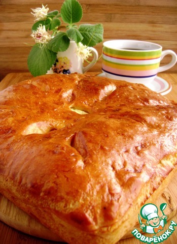 Пирог с печенкой и адыгейским сыром