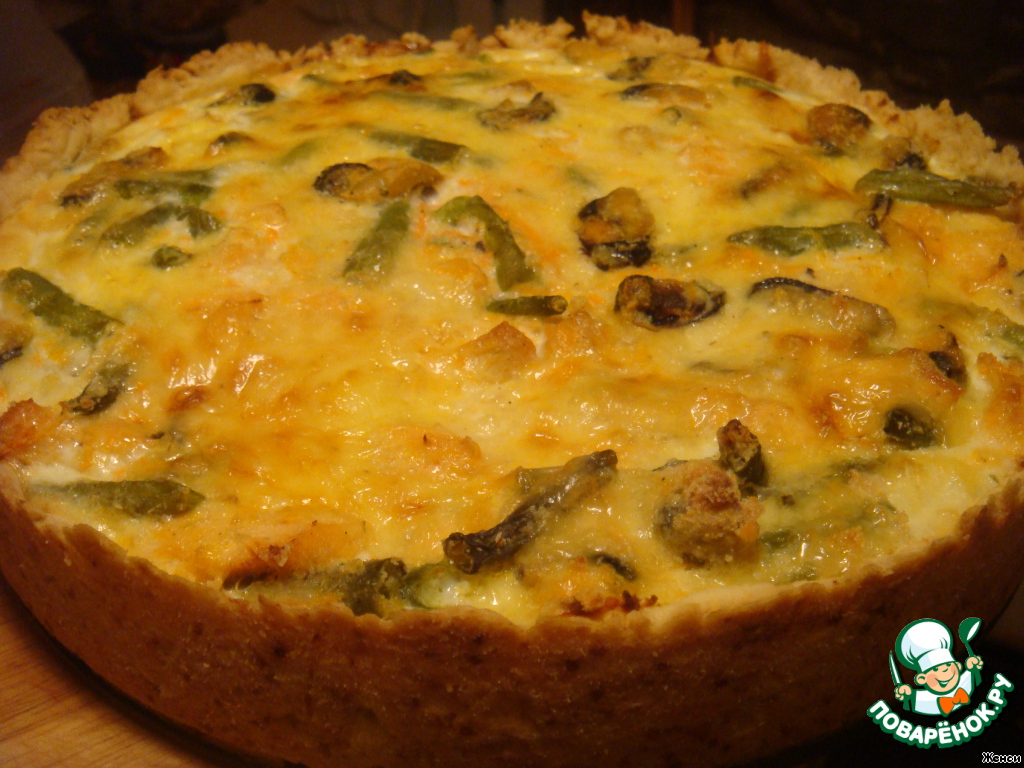 Открытый пирог с мидиями и семгой