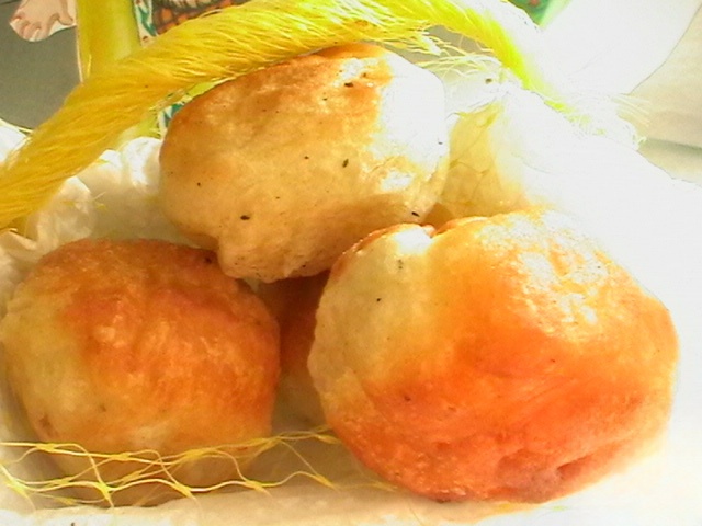 Dumplings with garlic 