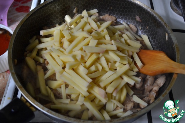 Chicken with potatoes 