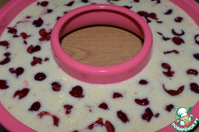 Almond cherry pie on kefir