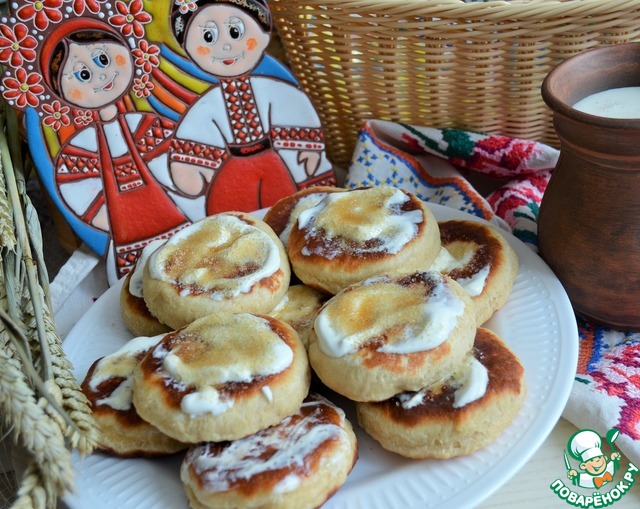 Пышки овсяные со сметаной и сахаром